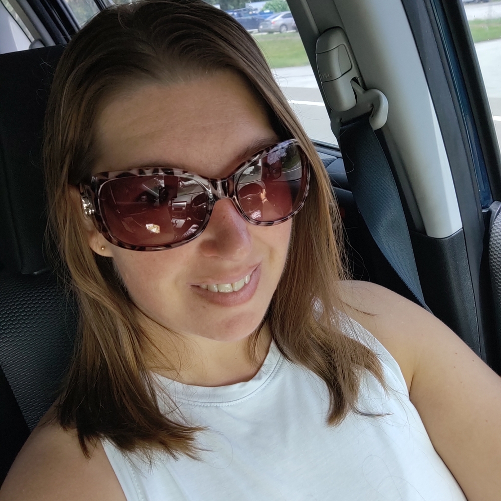 Meet your Posher, Amanda